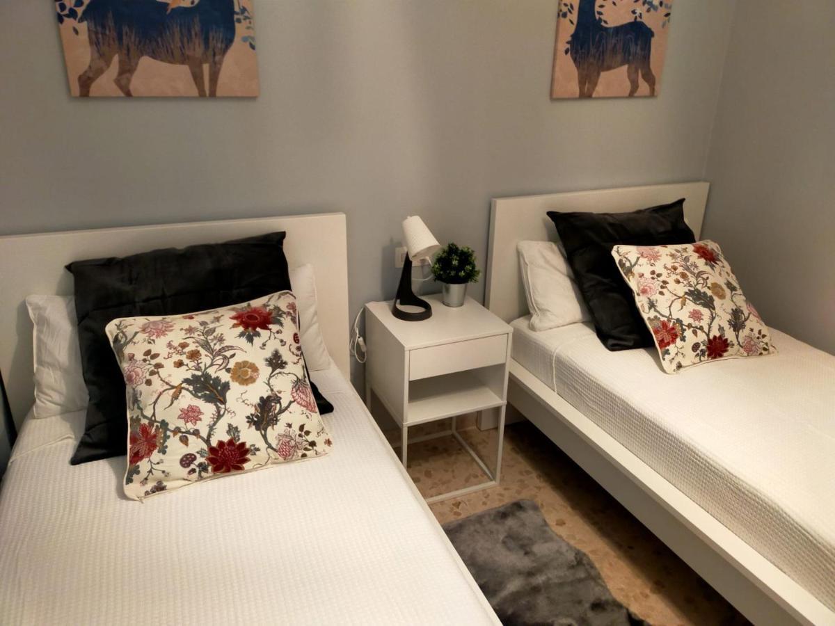 Bastinazo Alohadream - Premium - La Mejor Ubicacion Con Aire Acondicionado, Insonorizacion, Terraza Y Equipamiento En El Puerto De Santa Maria - Grupo De Solo Menores De 25 No Aceptados Salvo Fianza Adicional Eksteriør billede